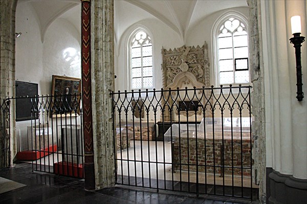 168-Брюгге, церковь Богоматери